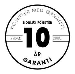 Norlux fönster lämnar 10-års garanti på fönstrets, fönsterdörrens/skjutdörrens funktion. Mot kondens mellan glasen i isolerglaset.